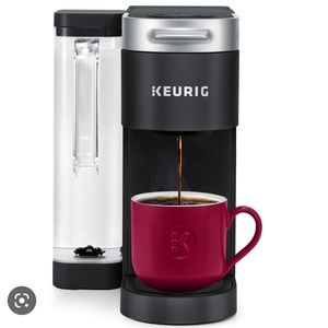 This is a brand new Keurig I bought for college but never used